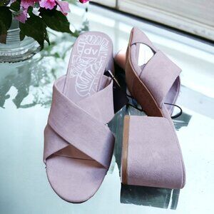 Dolce Vita Lilac Ashli Faux Suede Cross Band Block Heel Mules Sandals  Size 9.5